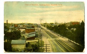 NY - Dunkirk. Third Street Looking East      (corner wear)