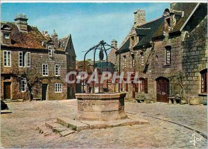 Modern Postcard The Place de Locronan the old well and Renaissance houses