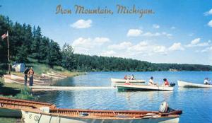 MI - Iron Mountain, Boating Fun