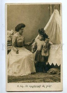 233868 FASHION Mom & Daughter w/ DOLL Vintage PHOTO postcard