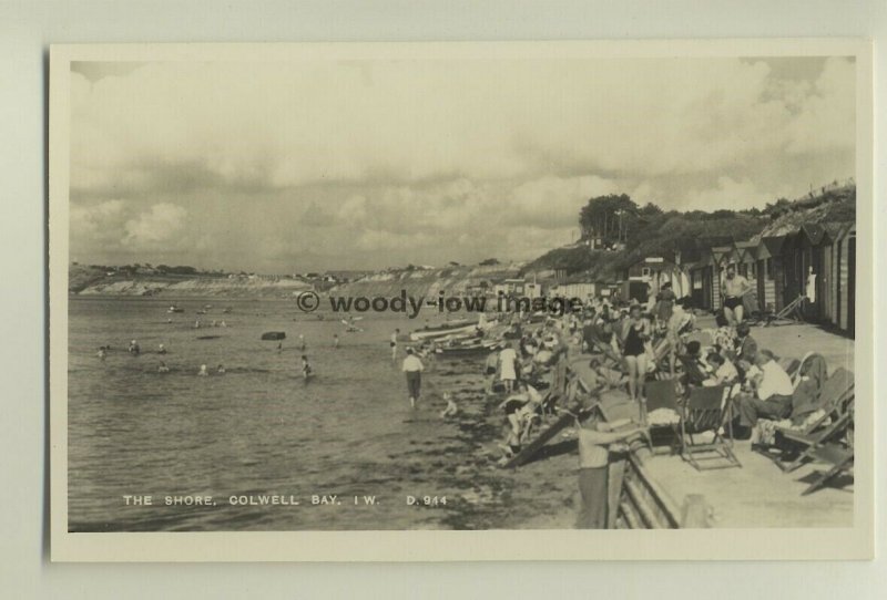 iw0019 - Colwell Bay Shore , Isle of Wight - postcard by Dean