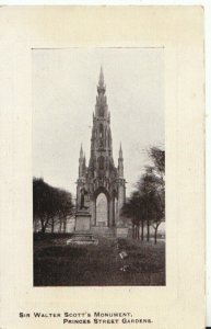 Scotland Postcard - Sir Walter Scott's Monument - Edinburgh - Ref TZ5846