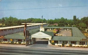 TOPPER MOTOR HOTEL Bakersfield, CA US 99 Roadside c1950s Vintage Postcard