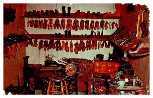 Postcard SHOP SCENE Lincoln Nebraska NE AT0007