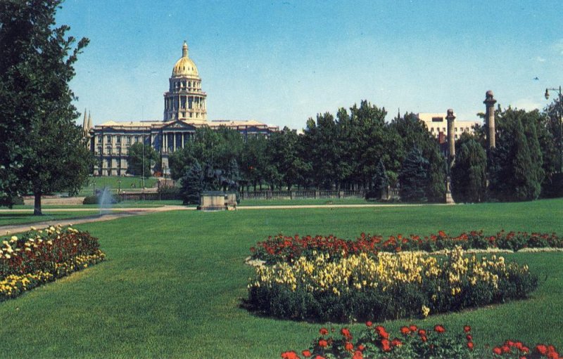 Pretty Denver,Colorado/CO Postcard, State Capitol Building