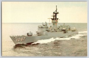 Postcard Ship USS Kirk (FF-1087)