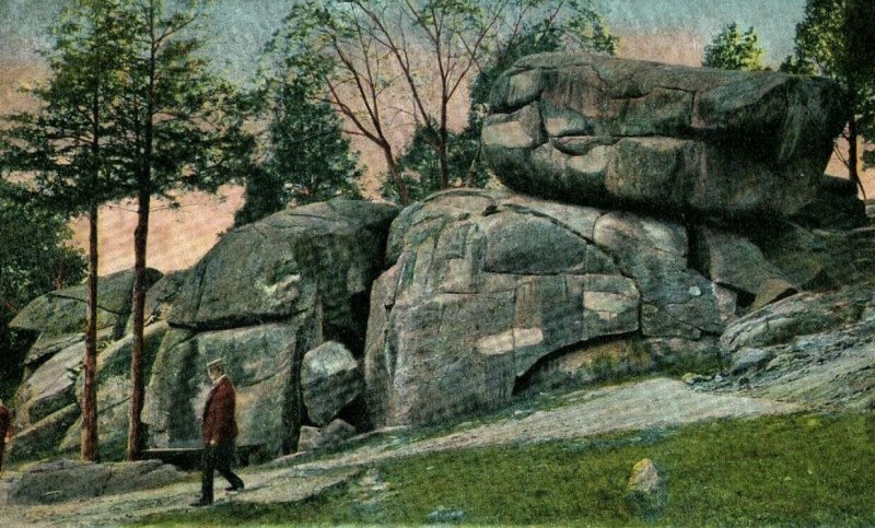 Circa 1900-08 The Devil's Den, Gettysburg Civil War Battlefield Raphael Tuck P16