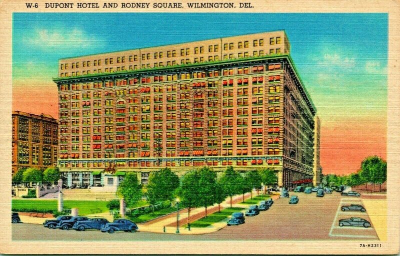 Wilmington Delaware DE Dupont Hotel Rodney Square Vtg Linen Postcard UNP