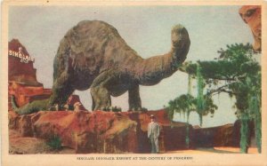 Postcard Illinois Chicago Sinclair Dinosaur Exhibit Donnelley 23-288
