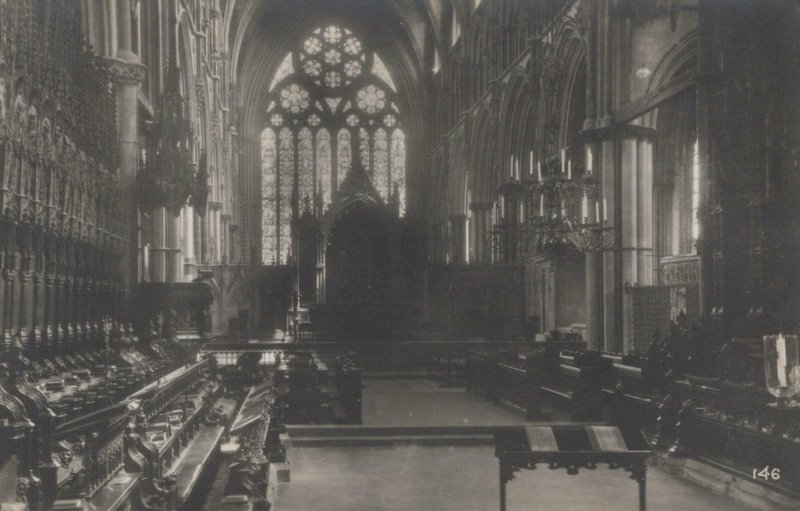 Lincolnshire Postcard - Interior of Lincoln Cathedral   RS23242