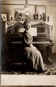 RPPC Beautiful Edwardian Woman Seated at Piano 1909 Minneapolis MN Postcard Y4
