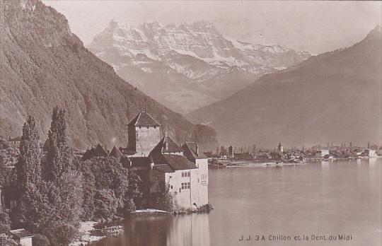 Switzerland Chillon et la Dent du Midi