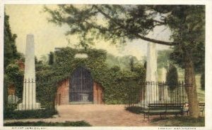 Washingtons Tomb - Mt Vernon, Virginia