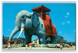 Vintage Elephant Hotel, Atlantic City, New Jersey. Postcard F118E