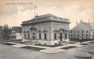 Oskaloosa Iowa Post Office Vintage Postcard AA67268