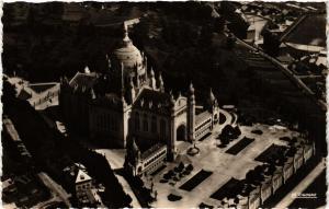 CPA En avion sur LISIEUX (422433)