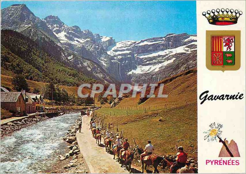 Modern Postcard Gavarnie Cirque and the gave chaumiere caravan en route to th...