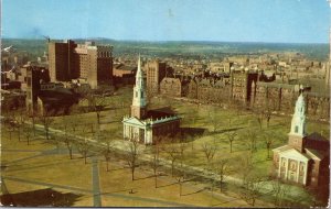 VINTAGE POSTCARD NEW HAVEN GREEN W/ TRINITY CENTER & UNITED CHURCHES CONNECTICUT