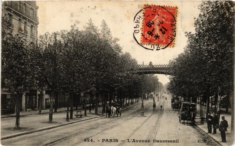 CPA PARIS 12e-Avnue Daumesnil (322924)