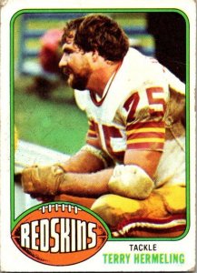 1976 Topps Football Card Terry Hermeling Washington Redskins sk4472