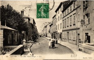 CPA GIVORS La Rue Victor Hugo (462320)