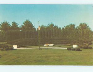 Pre-1980 HERBERT HOOVER GRAVE AT PRESIDENTIAL LIBRARY West Branch Iowa IA hs1952