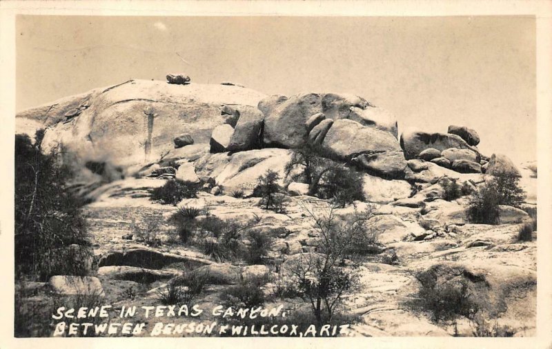 RPPC TEXAS CANYON BETWEEN BENSON & WILLCOX ARIZONA REAL PHOTO POSTCARD 1947
