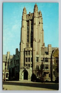 Sterling Tower-Yale University in NEW HAVEN Connecticut Vintage Postcard 0932
