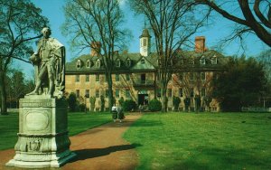 Postcard Wren Building College Of William & Mary Academic Bldg. Williamsburg VA