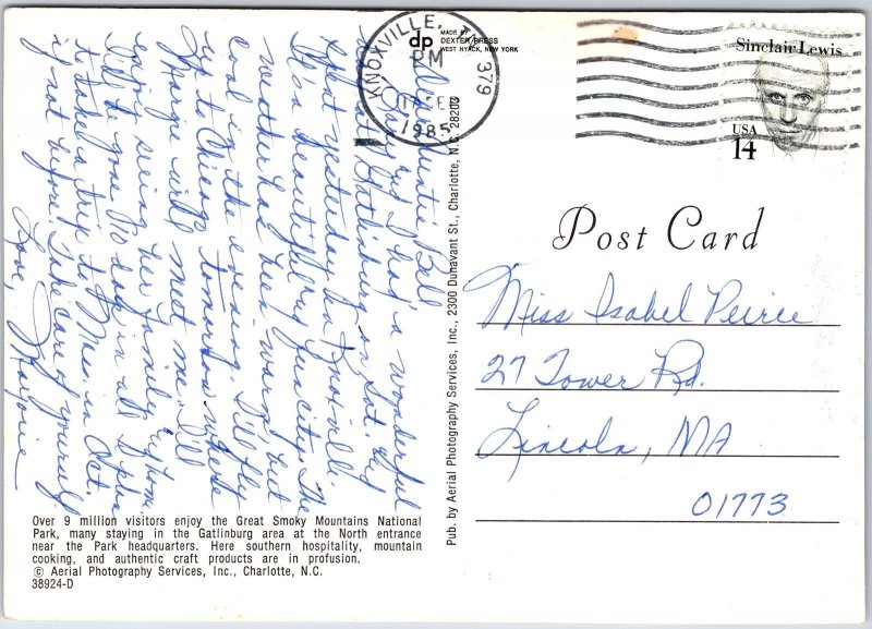 VINTAGE CONTINENTAL SIZE POSTCARD NORTHERN ENTRANCE TO GREAT SMOKIES GATLINBURG 