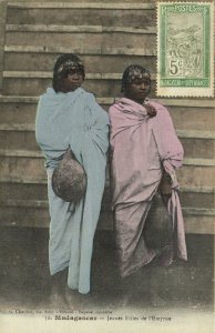 PC MADAGASCAR, JEUNES FILLES DE L'EMYRNE, Vintage Postcard (b38006)