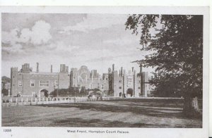 Middlesex Postcard - West Front - Hampton Court Palace - Ref 7684A