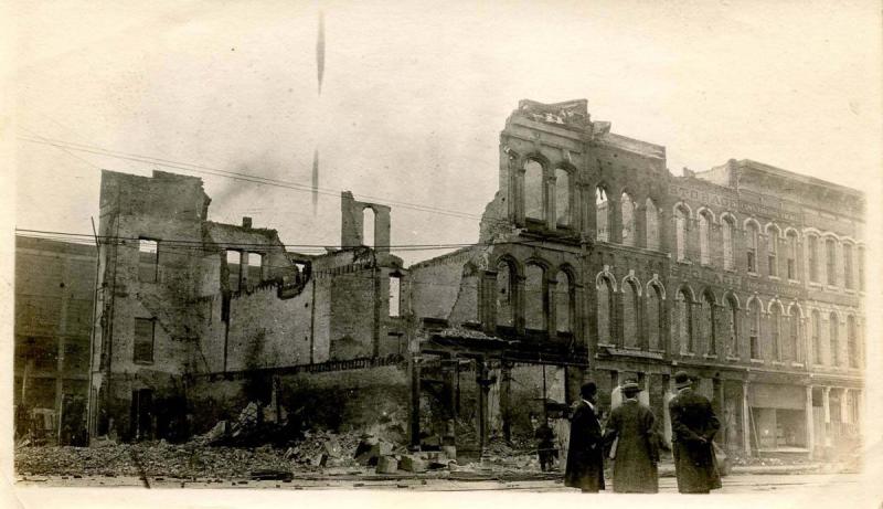 OH - Dayton. Mar.1913 Flood Aftermath. SW Cor 3rd & St Clair (PHOTO, not a PC)