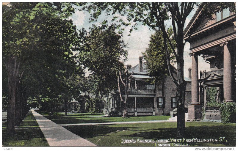 Queen's Avenue Looking West From Wellington Street, LONDON, Ontario, Canada, ...