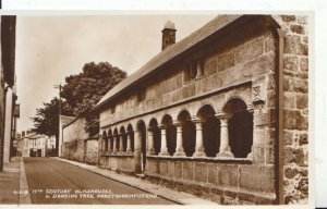 Devon Postcard - Almshouses & Dancing Tree - Moretonhampstead - RP - Ref 4528A