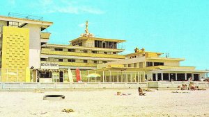 Surfer Motor Lodge San Diego California Vintage Panoramic View Postcard 