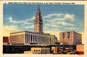 Postcard TRAIN STATION SCENE Cleveland Ohio OH AL7552