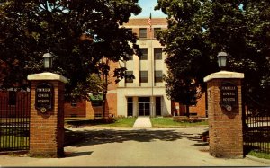 Maryland Salisbury Peninsula General Hospital Entrance