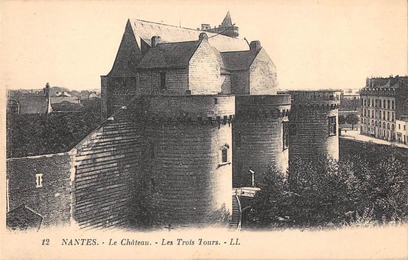 BR78402 nantes le chateau les trois tours   france