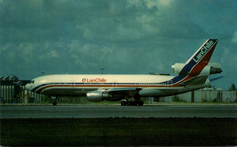 Airplanes LanChile McDonnell Douglas DC-10-30