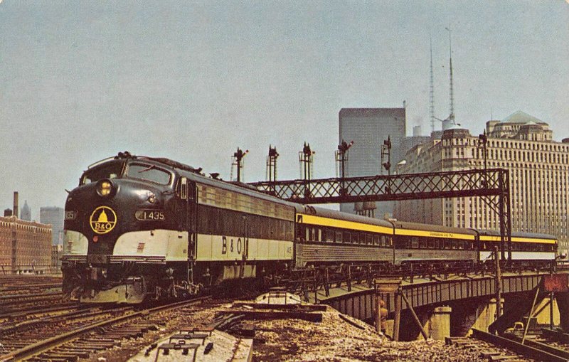 Pere Marquette Chesapeake & Ohio Railroad Train Chicago Illinois postcard
