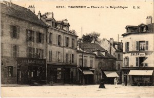 CPA Bagneux Place de la Republique (1314775)