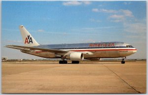 Airplane American Boeing 767-223 (ER) Luxury Liner Wide Body Aircarft Postcard