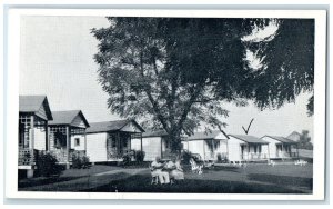 c1960s Fountain View Motel Scene Richfield Springs New York NY Unposted Postcard