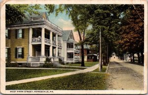 West Park Street, Honesdale PA c1925 Vintage Postcard S78