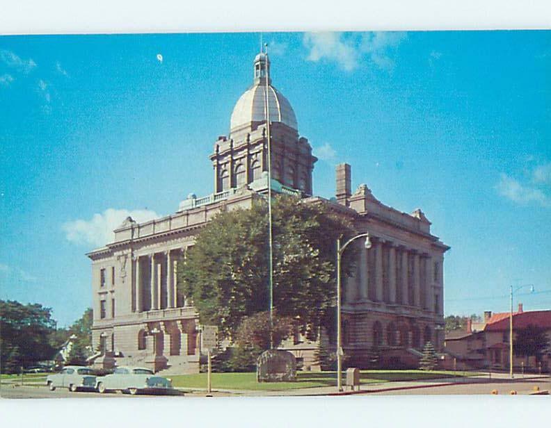 Unused Pre-1980 OLD CARS AT COURT HOUSE Manitowoc Wisconsin WI d2464