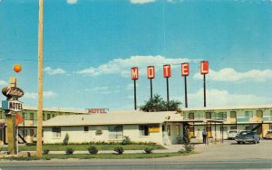 GOTHENBURG, NE Nebraska  WESTERN MOTEL~B&F Sowle  ROADSIDE  Dawson Co  Postcard