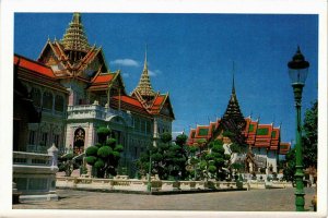 CPM AK THAILAND The Royal Grand Palace, Chakri and Dusit Maha Prasadh (345334)