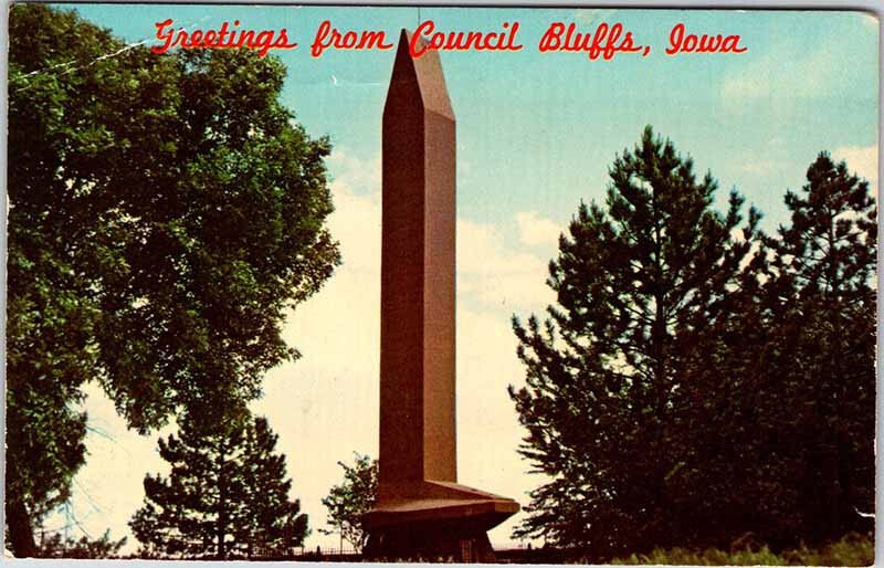 Postcard MOUNTAIN SCENE Council Bluffs Iowa IA AN7859