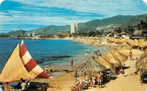 ACAPULCO, Mexico   CONDESA BEACH  Sunbathers~Shade Tiki Huts  VINTAGE  Postcard